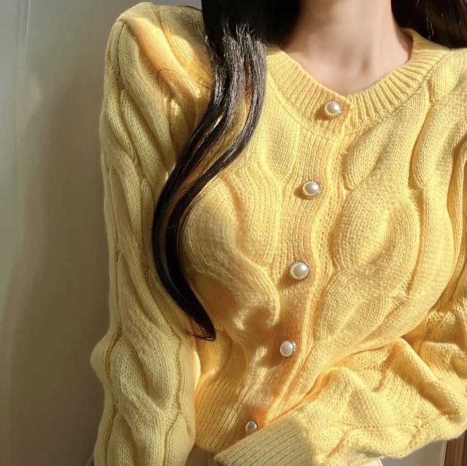 꼬임진주알가디건