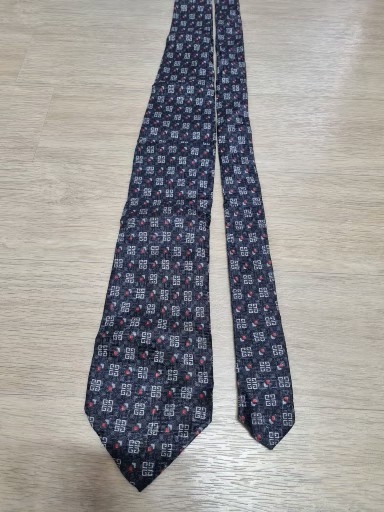 지방시 정품 부클로고 패턴 넥타이