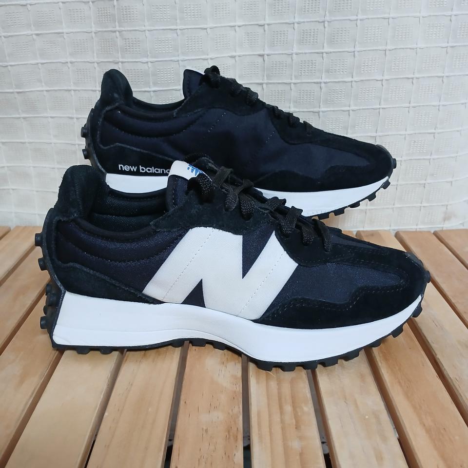 뉴발란스 327 블랙 운동화 230