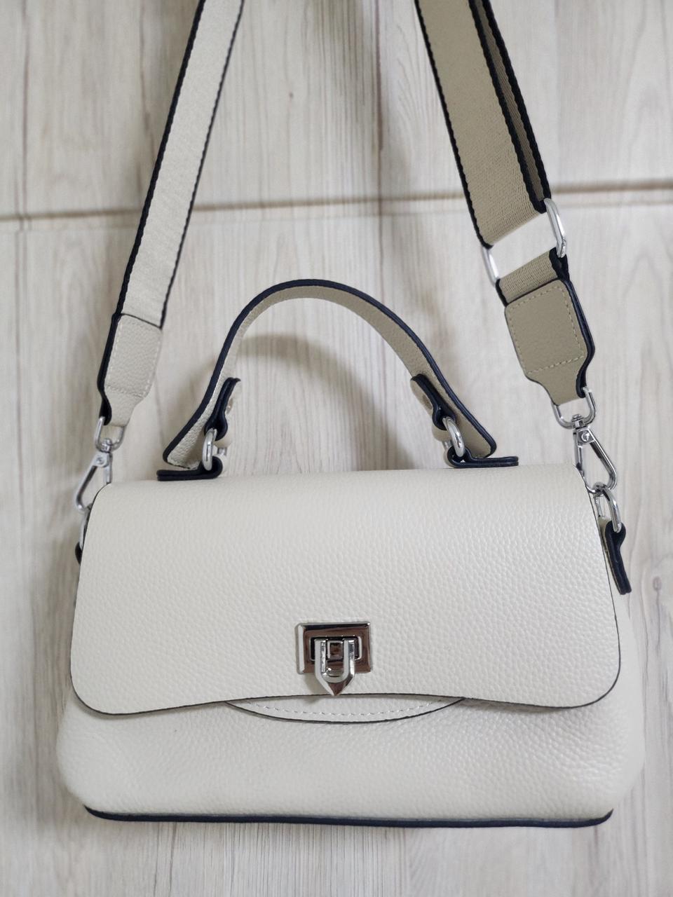 가죽 크로스백.끈2개.새제품.