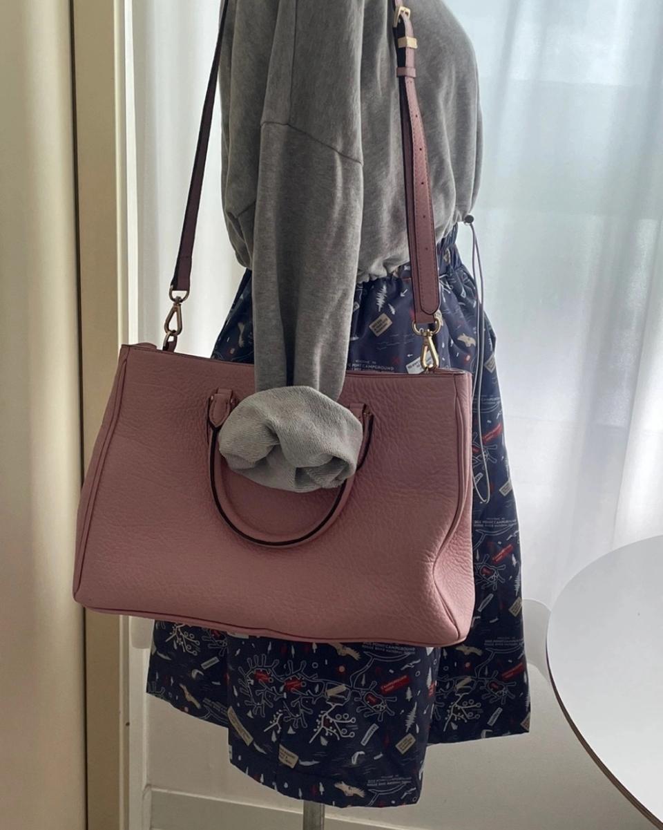 더블엠 라이트핑크 가죽 숄더백