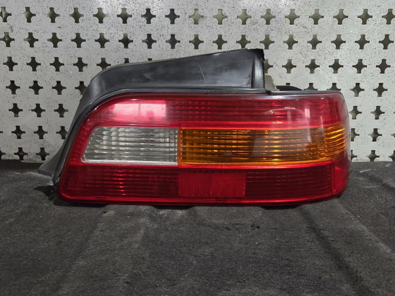 아카디아 조수석 데루등 테일램프 후미등 팝니다