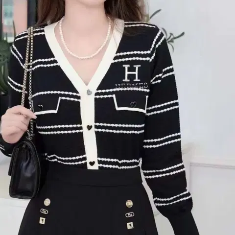 빅 버튼 니트 가디건