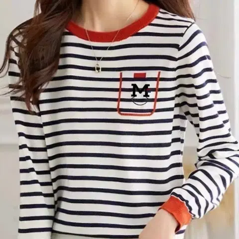 M자수 포켓라인 ST 니트