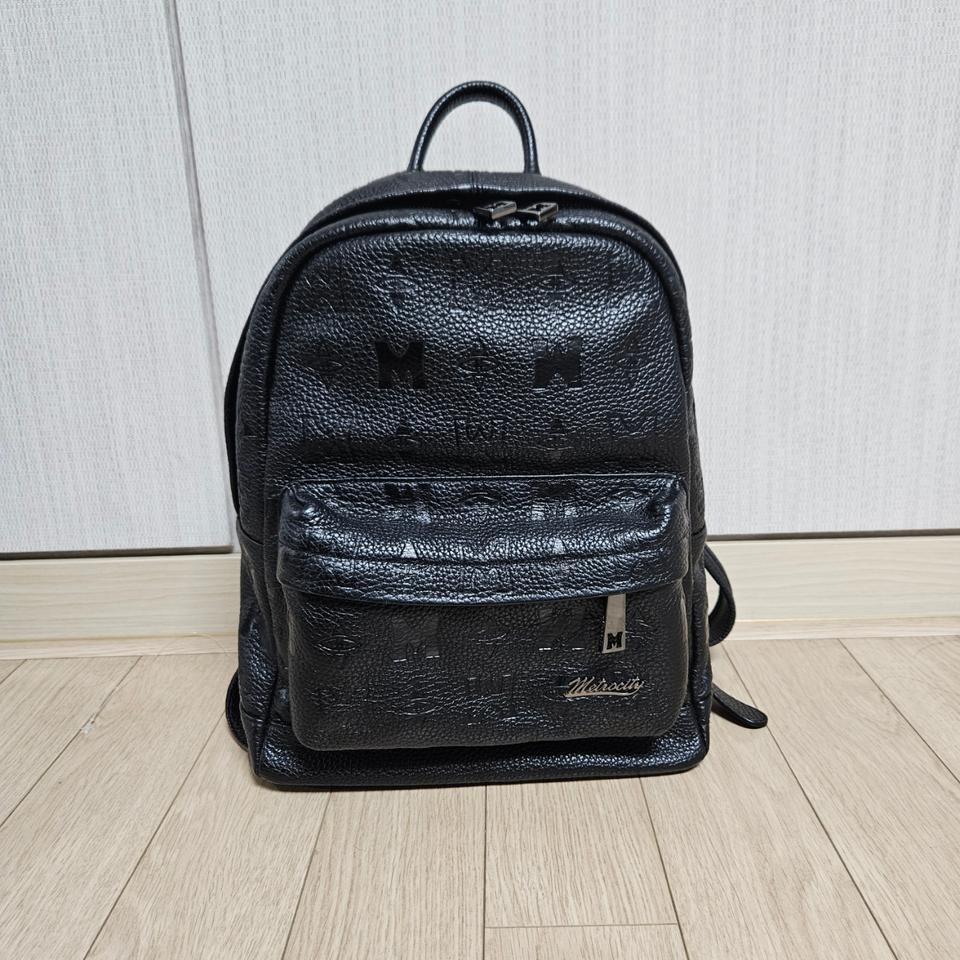 메트로시티 가죽백팩