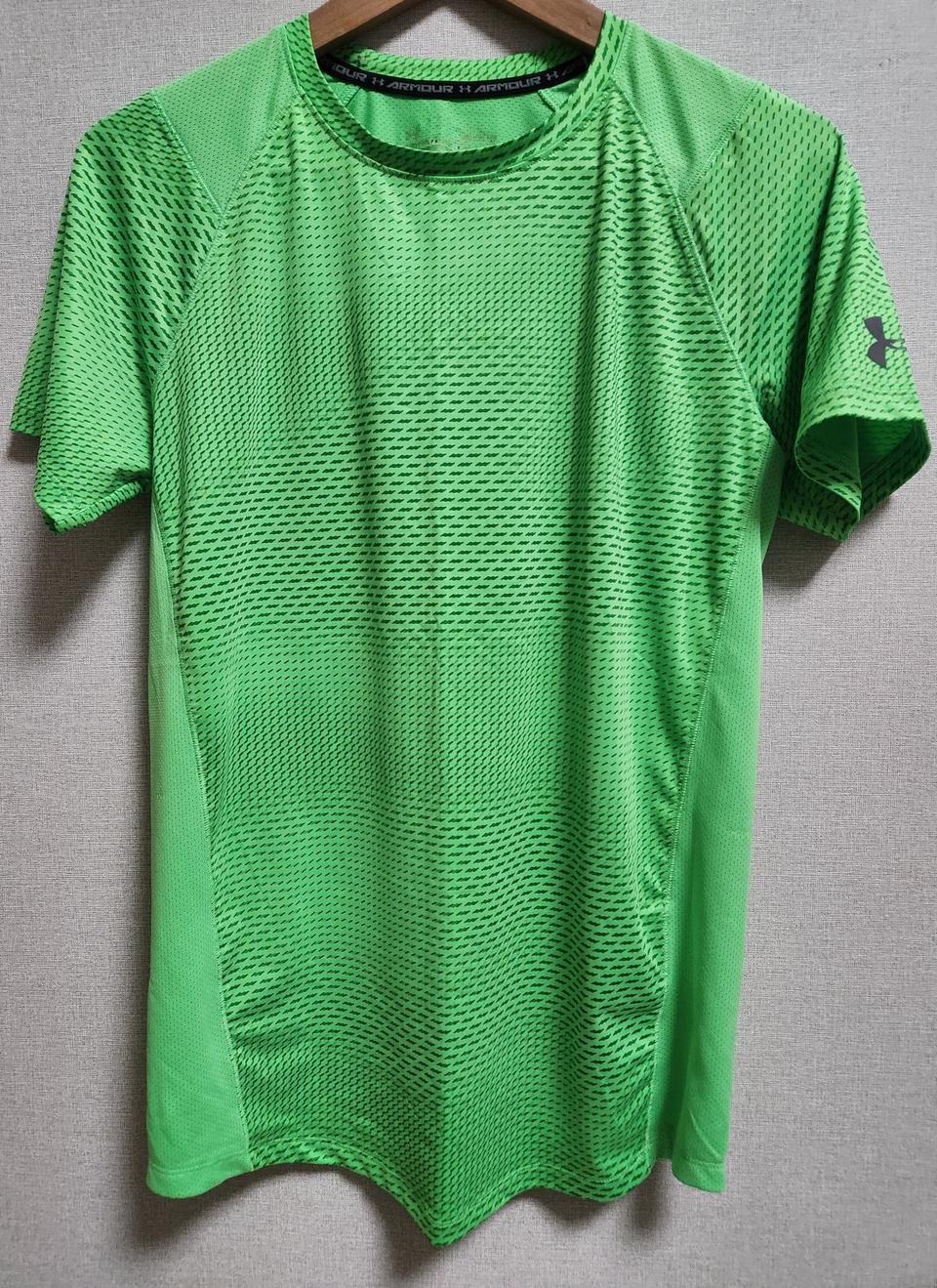 언더아머 여성 티셔츠