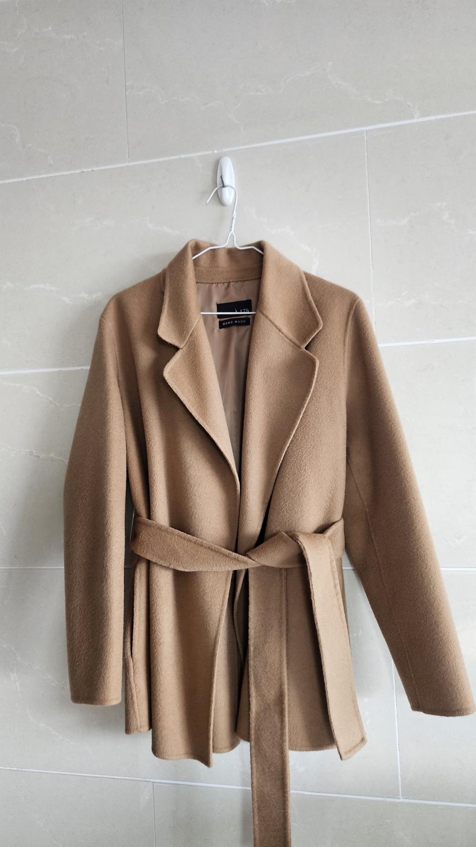 하엄지클레식 하프 카멜 코트 66