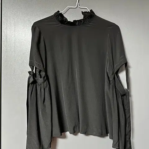 제이에스뉴욕 실크 블라우스