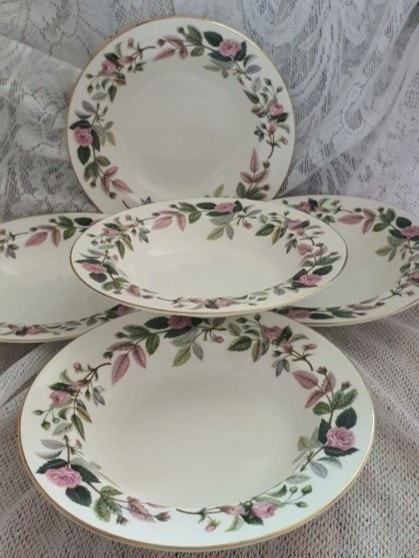 웨지우드 해서웨이 로즈 라지파스타볼