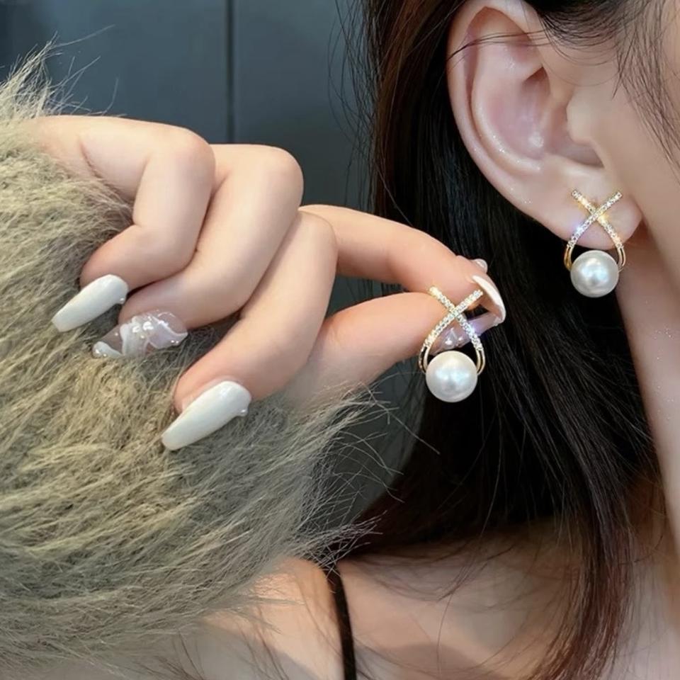 (새상품)큐빅 골드 진주볼 귀걸이