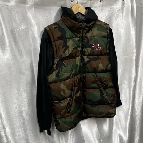 나이키 조던 밀리터리 유스 집업 사이즈100 성인95