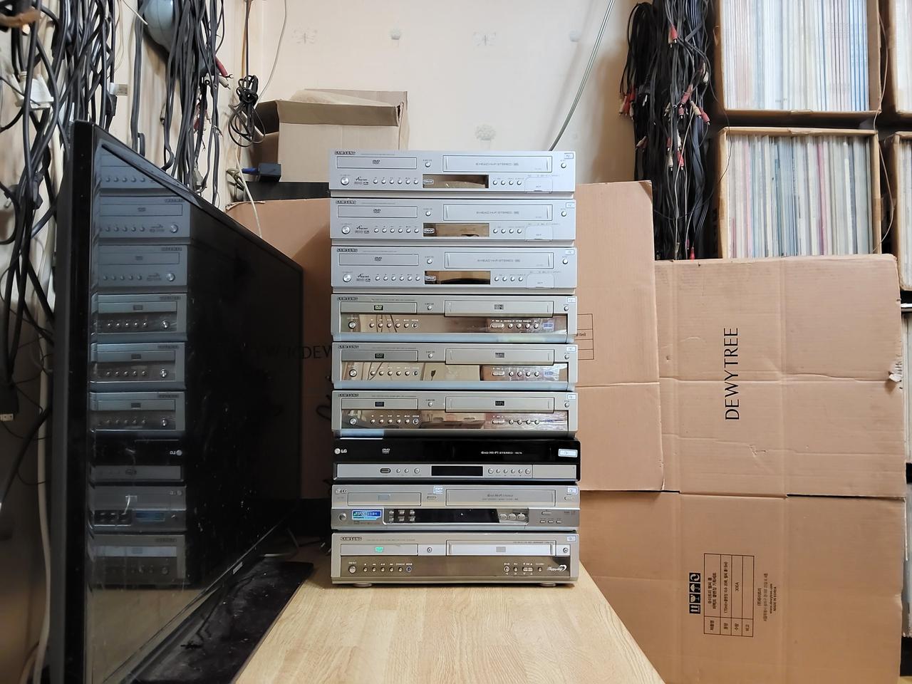 LG 삼성 VTR 비디오 플레이어 2대 (TV 모니터 오디오 앰프 스피커