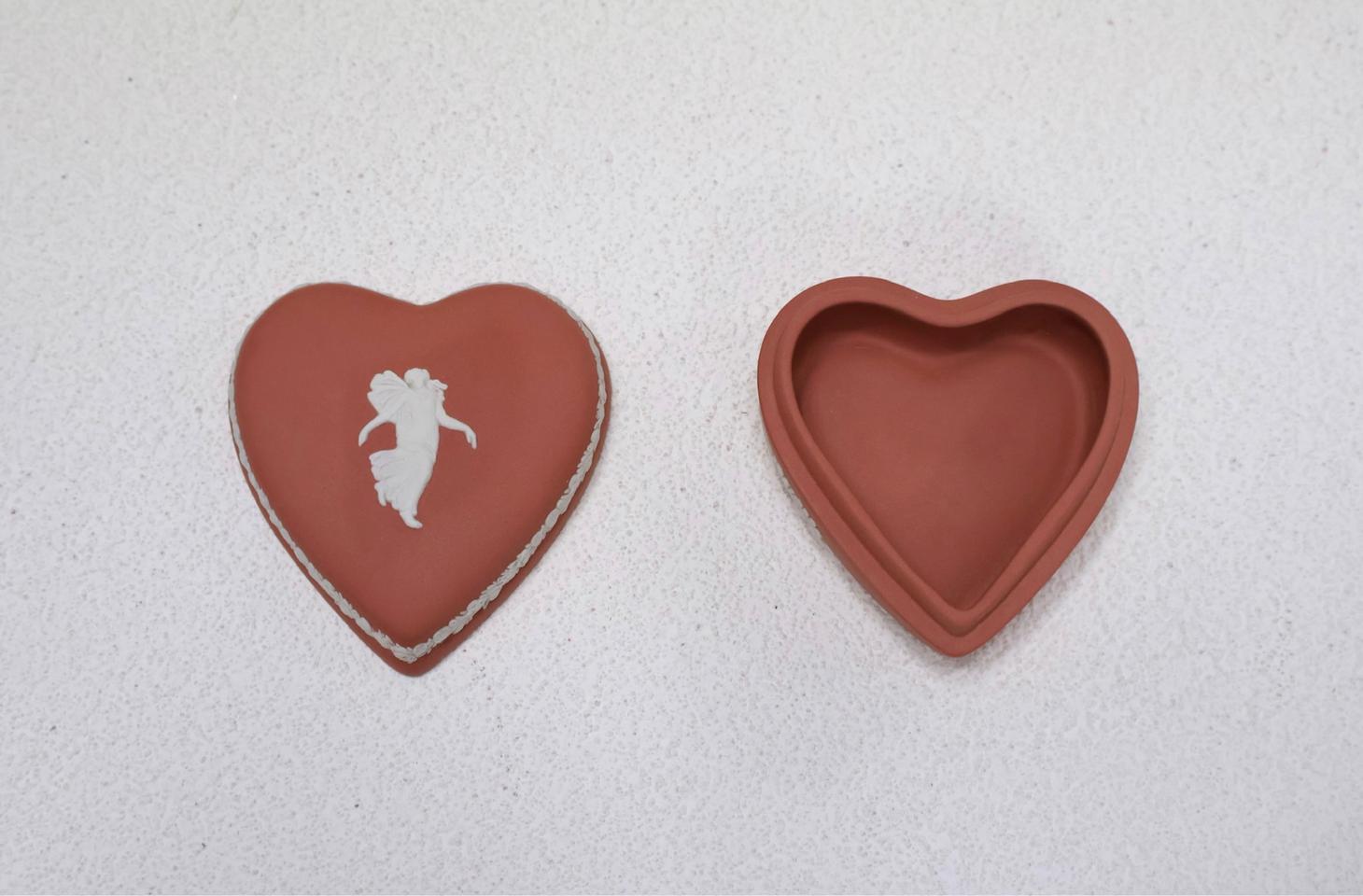 [영국엔틱]1980생산-웨지우드 제스퍼 테라코타 하트 트링켓