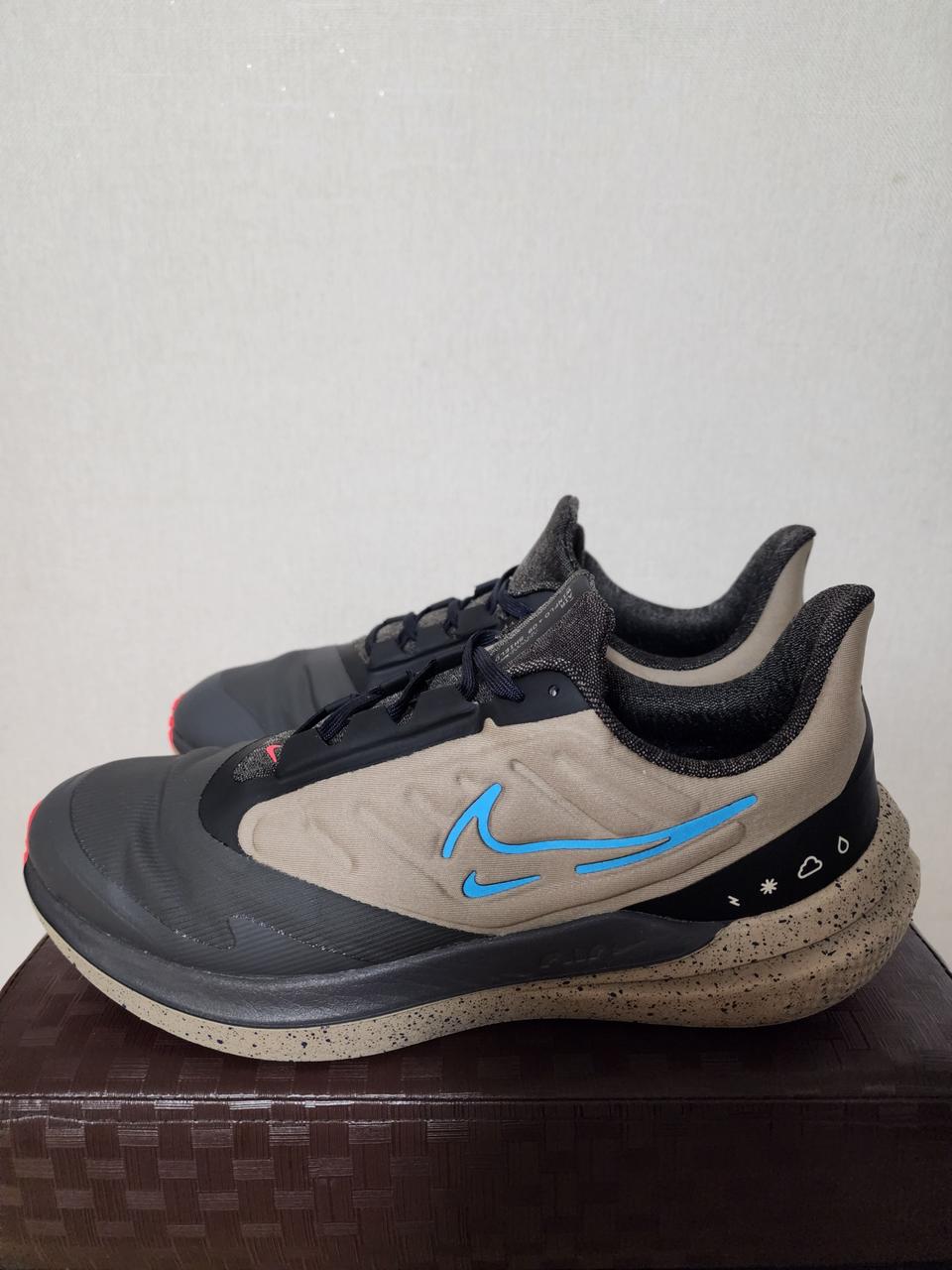 나이키 윈플로 쉴드 런닝화