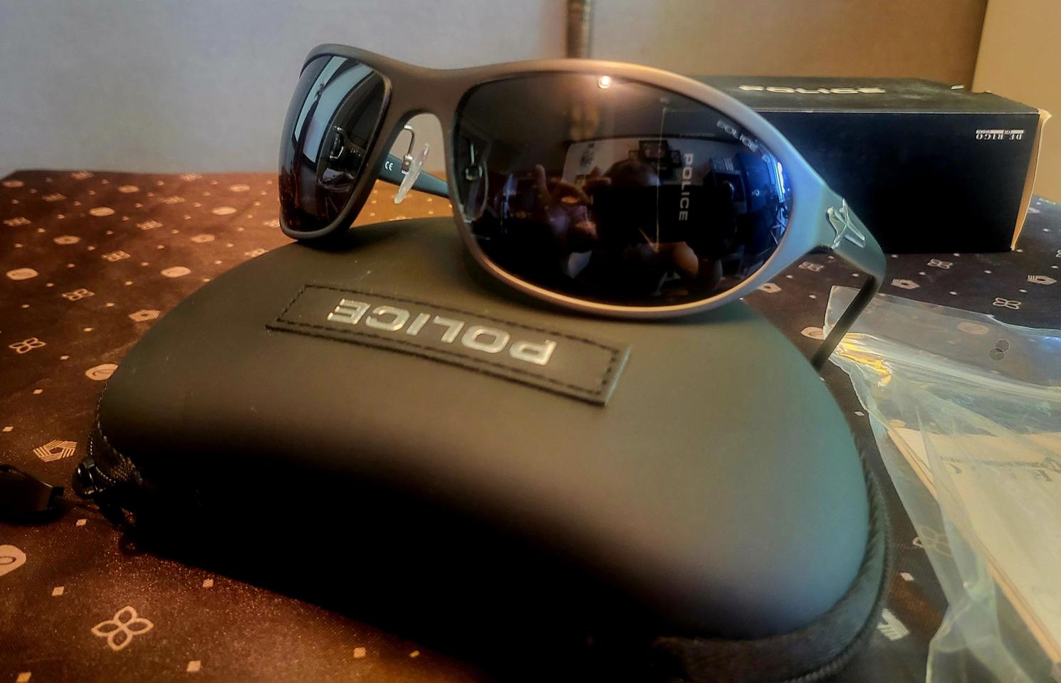 [미사용 새상품] 폴리스 스포츠 선글라스