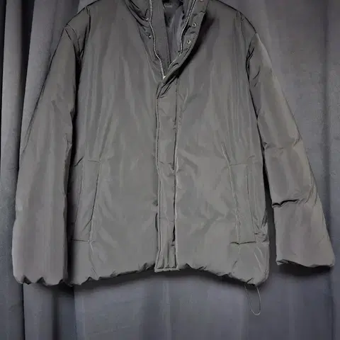 덕다운 패딩판매합니다