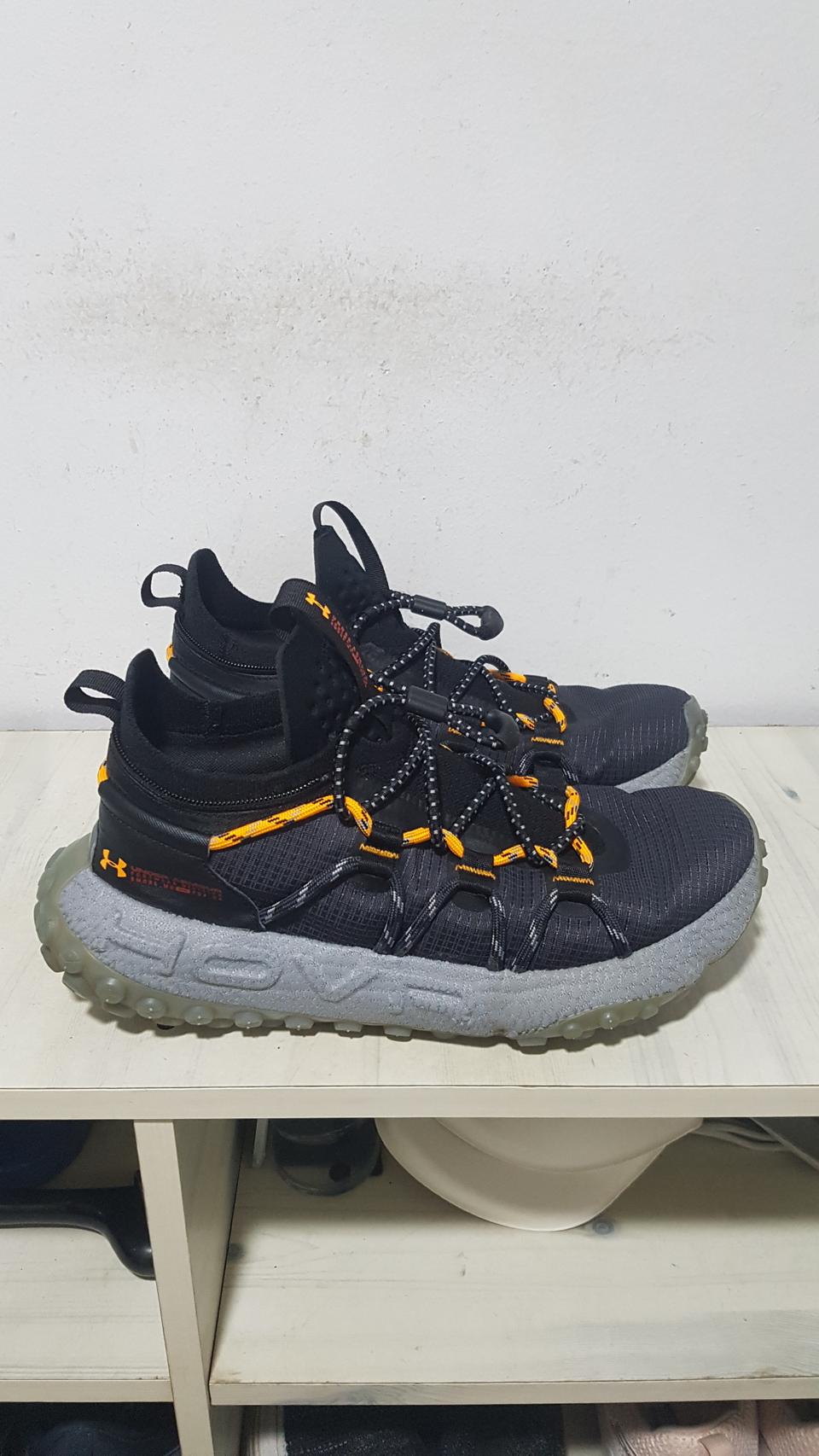 택포 260-265 정품 언더아머 HOVR 미쉐린 쿠션 트레킹 스니커즈!