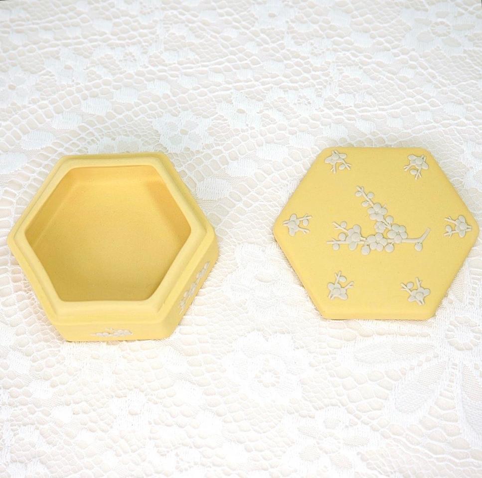 [영국앤틱] (레어)웨지우드 제스퍼웨어 육각 트링켓박스 보석함_ 프림로즈