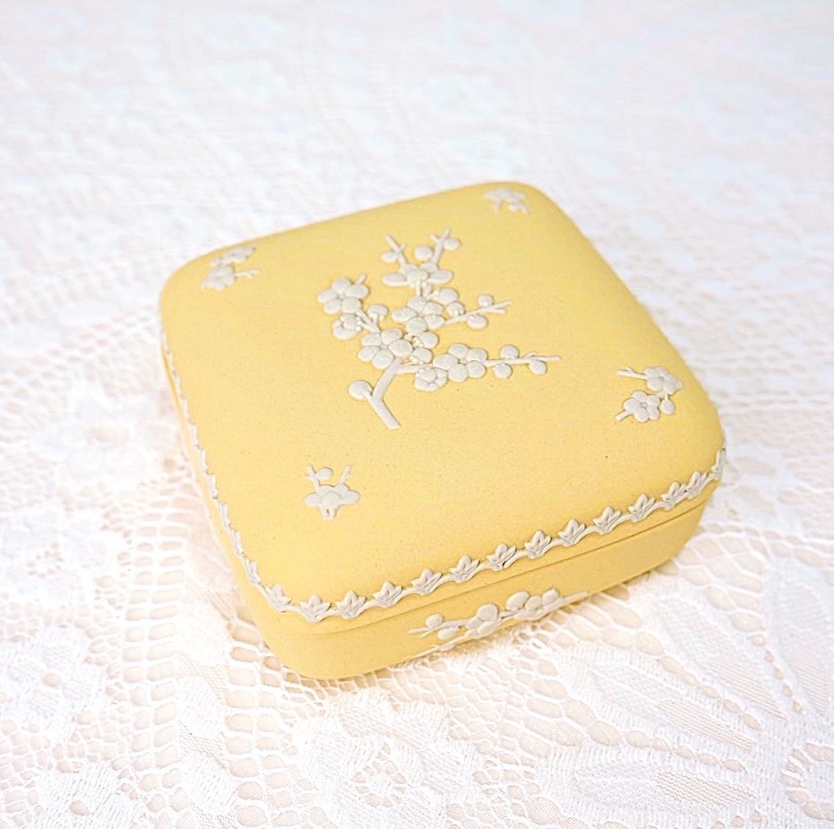 [영국엔틱]웨지우드 제스퍼웨어 정사각 트링킷 보석함_프림로즈(옐로우)