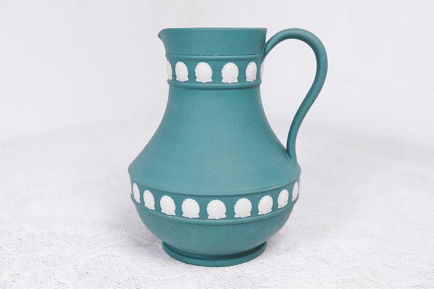 [영국엔틱] 웨지우드 제스퍼웨어 조개장식 도자기저그_ 틸그린