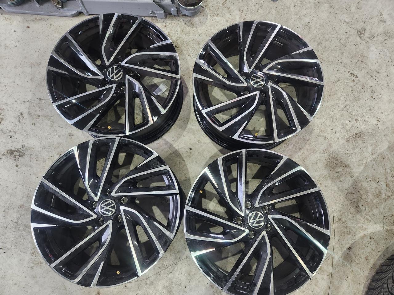 (중고) 골프 19인치 순정휠 판매합니다.