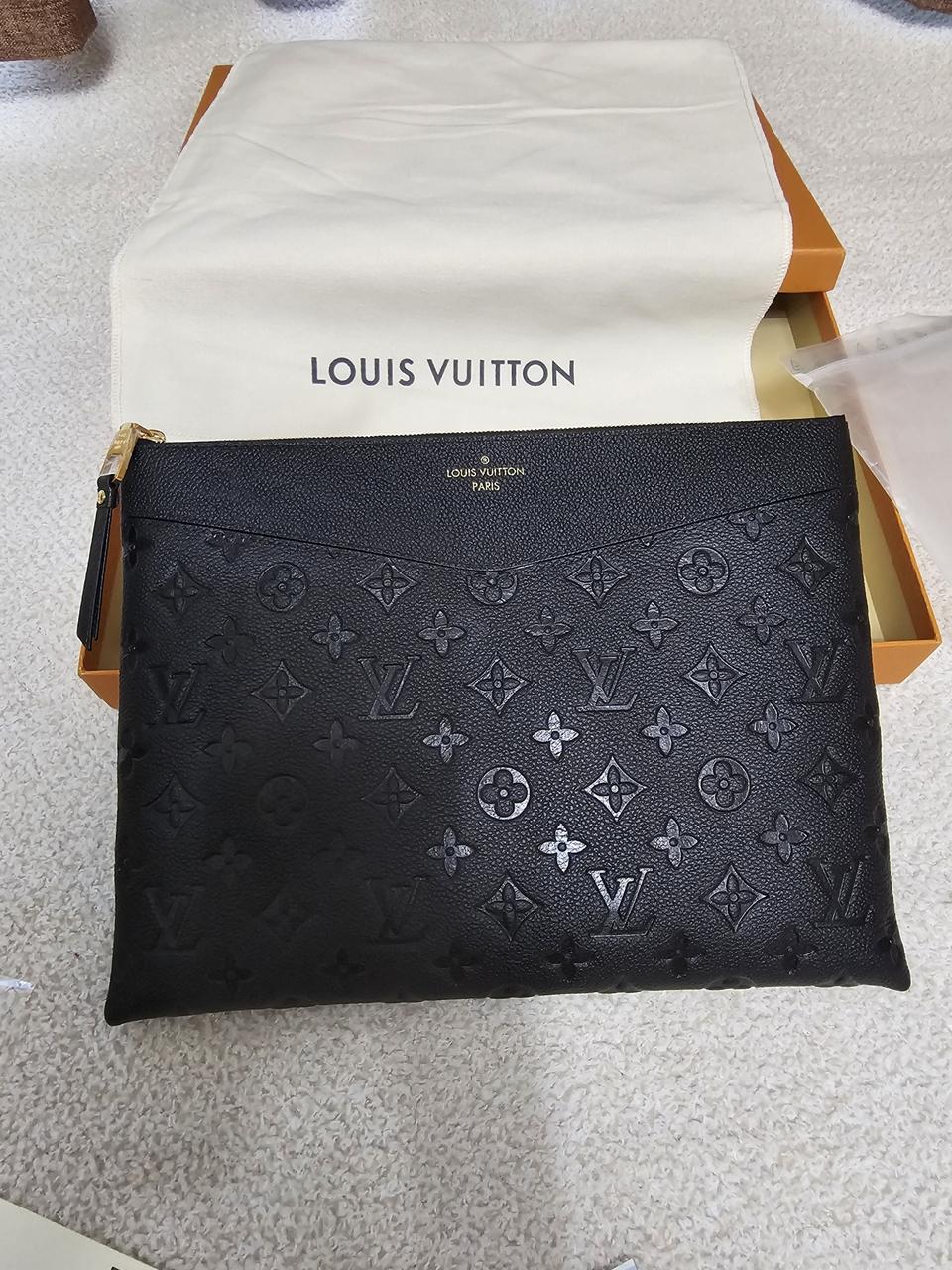 루이비통 데일리 파우치 [새상품]