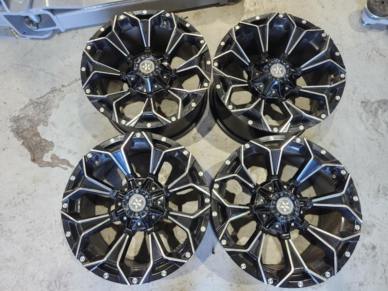 (중고) 쌍용PCD 어쏠트XD 18인치 휠 판매합니다.