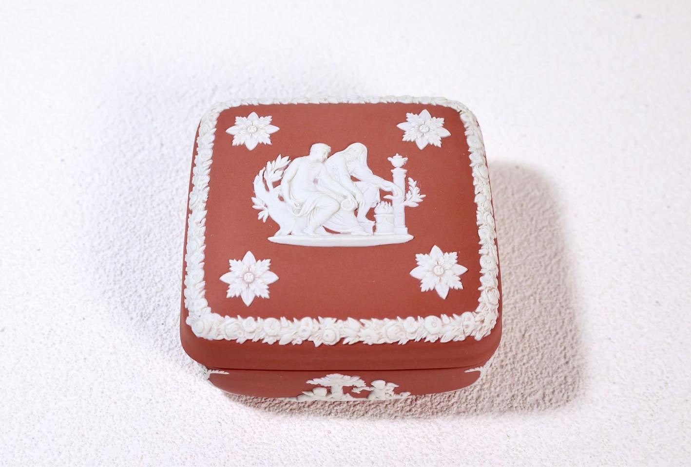 [영국앤틱]웨지우드 제스퍼웨어 정사각형 드레서박스 보석함_ 테라코타