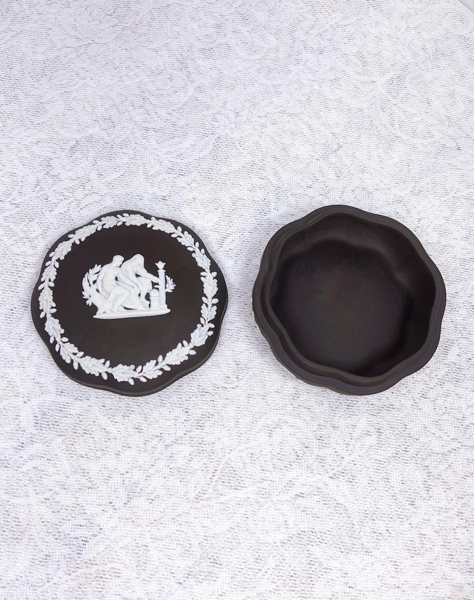 [영국엔틱] 웨지우드 제스퍼웨어 원형 트링켓박스 보석함_ 블랙