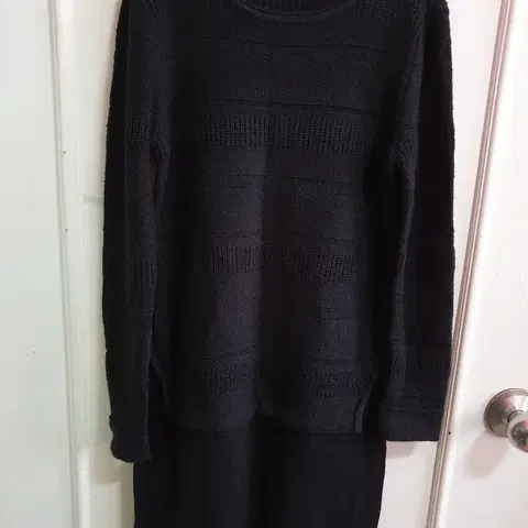 2me 니트 원피스 팝니다. (블랙)