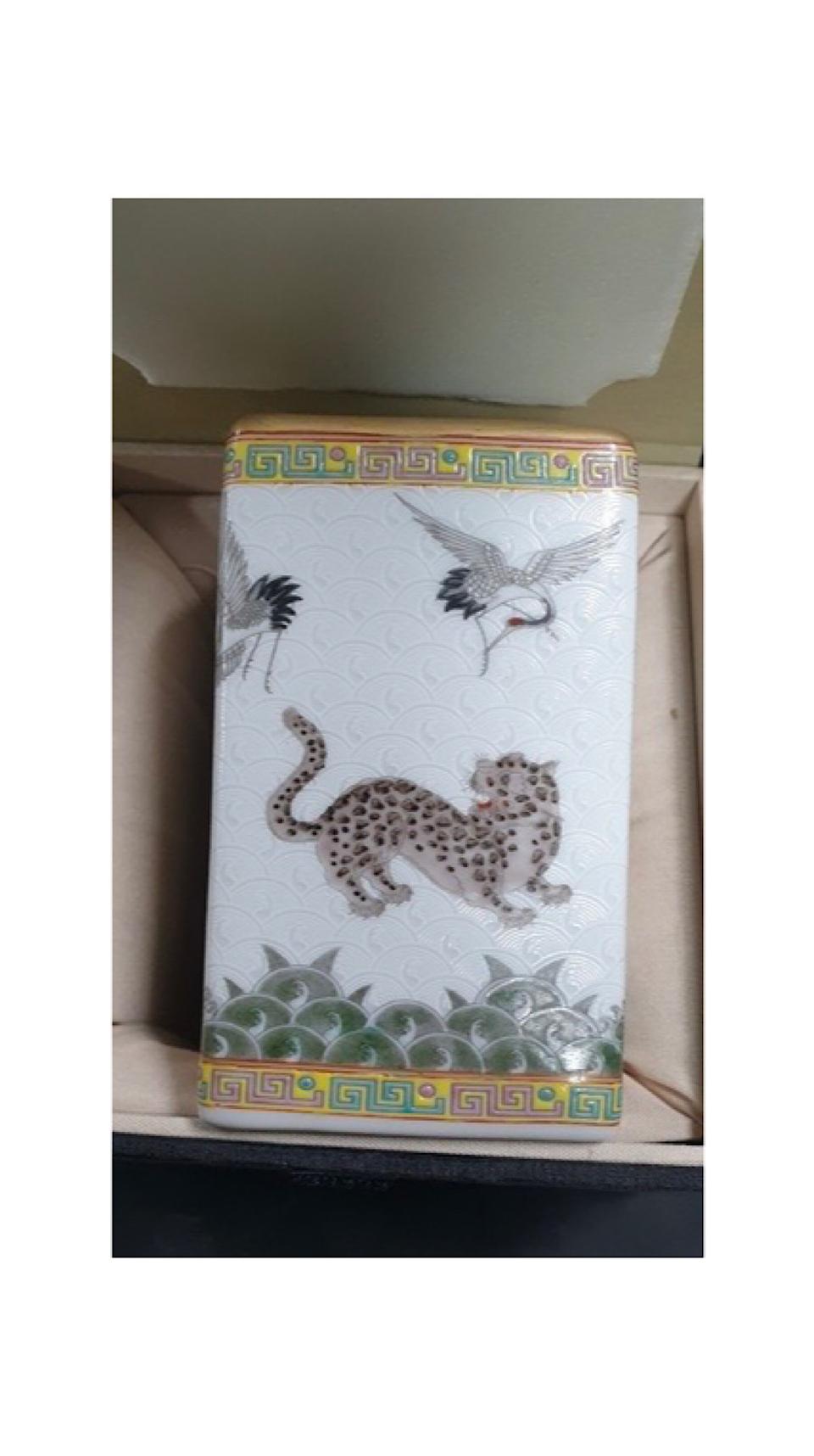 청대 대청건륭년제 관요 호학문 백자 필통 도자기