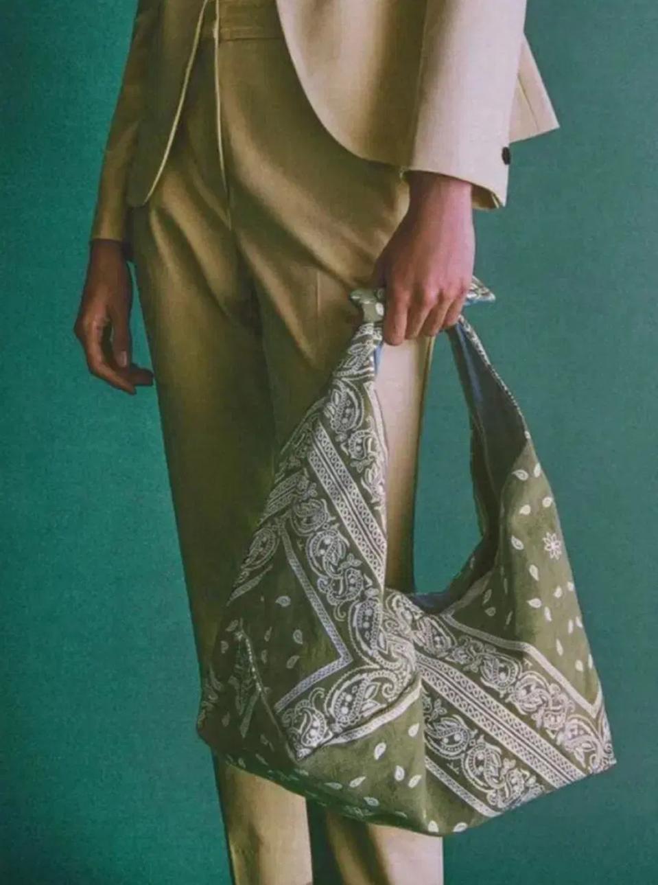 ZARA 자라 반다나 미디 버킷숄더백