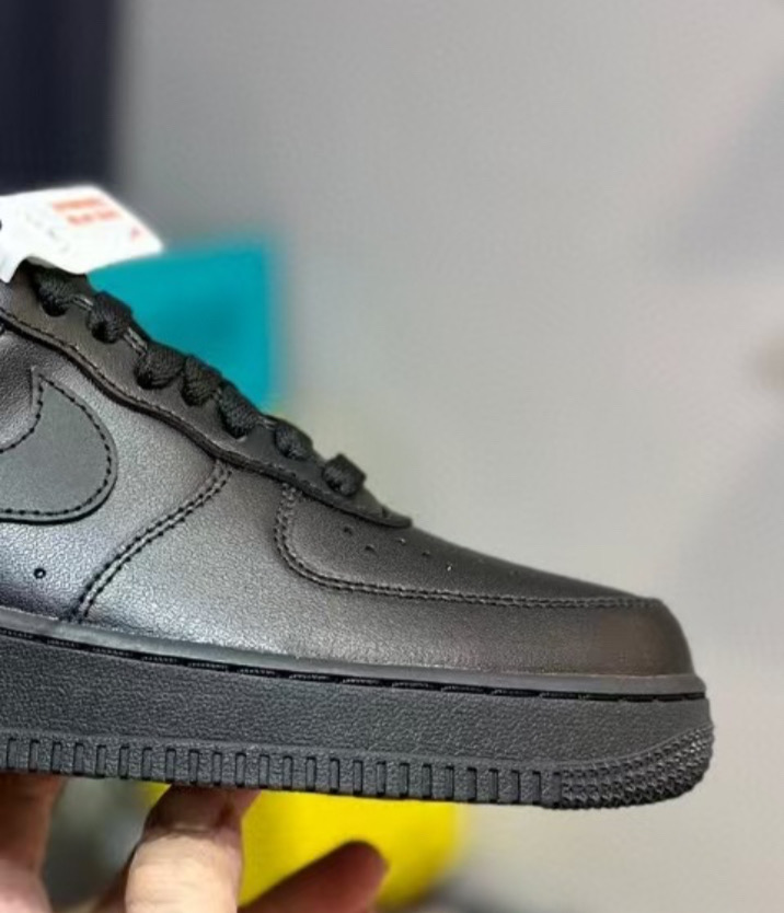 나이키 에어포스1 블랙(새상품)