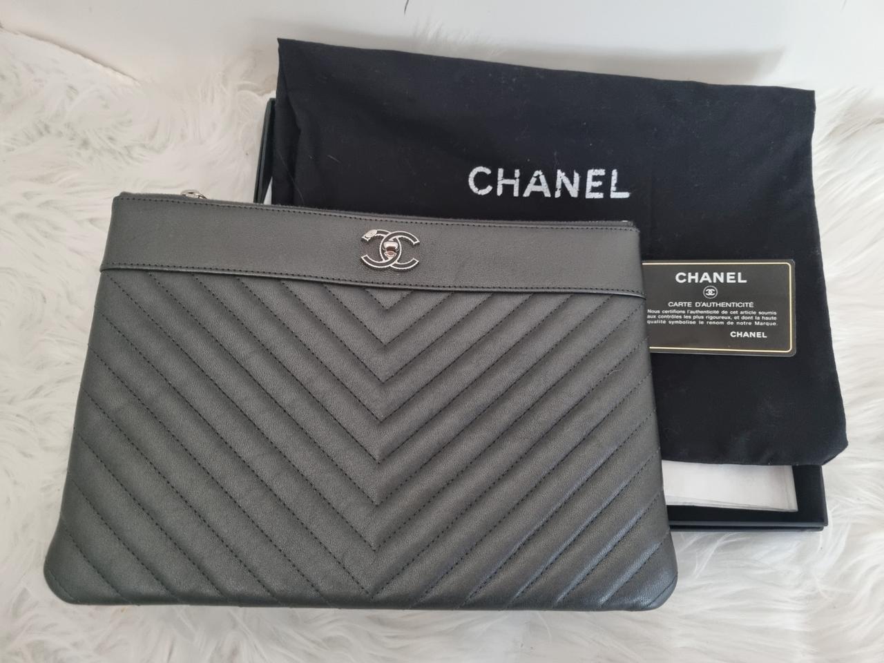 (샤넬)쉐브론 클러치 *진한 먹색 가격고정*