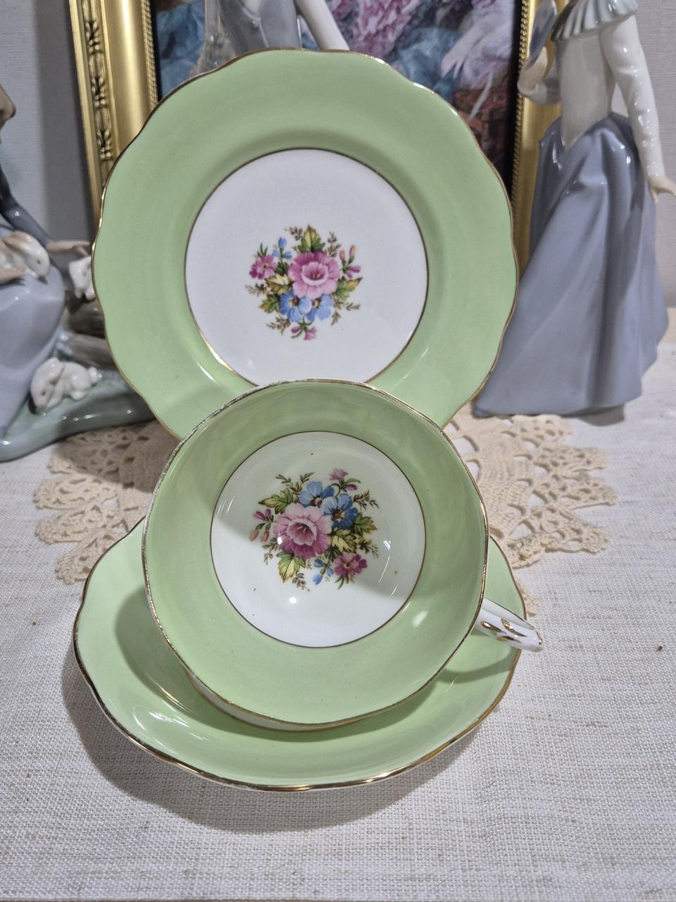 영국 로실린 빈티지찻잔 트리오