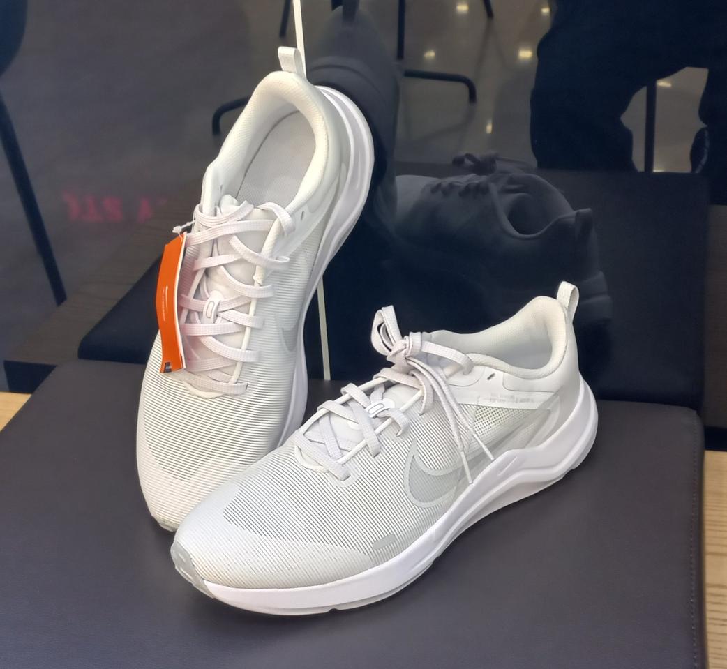 나이키 맨스 Down Shifter 런닝화 285 사이즈