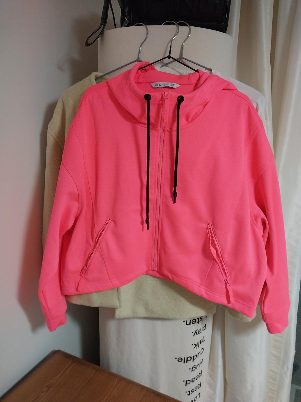 여성자라후드집업5566