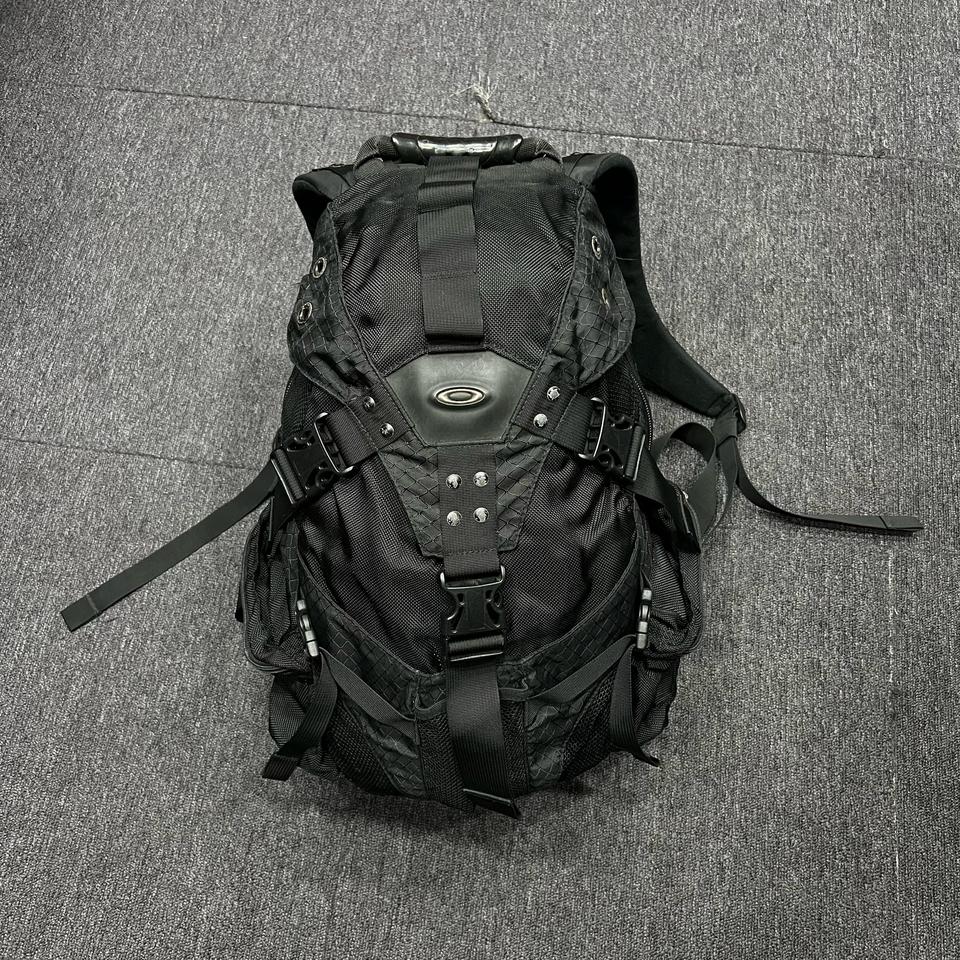 오클리 유틸리티 아이콘 고프코어 백팩
