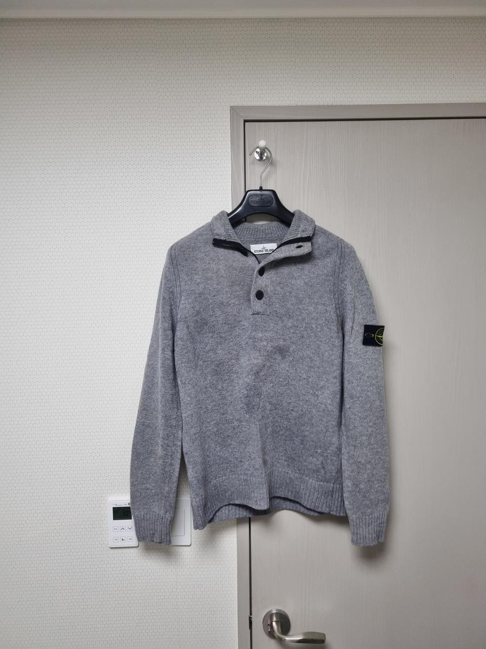 스톤아일랜드 반집업 니트