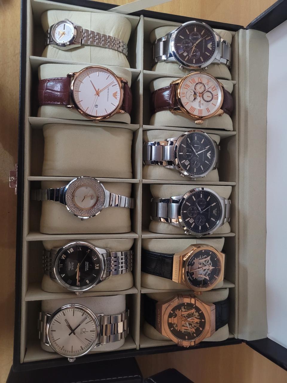 퀘츠 밑 오토매틱 시계