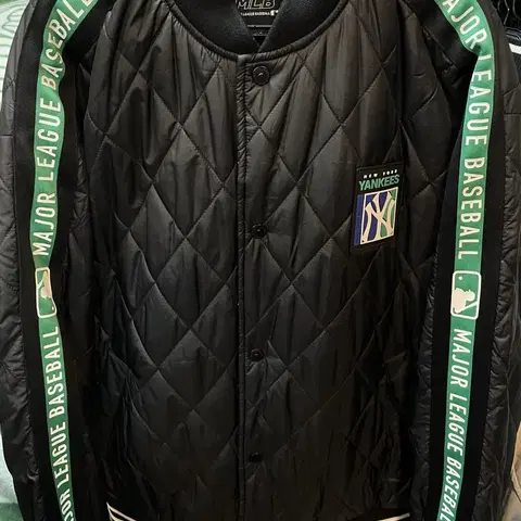 MLB 양키즈 누빔 자켓