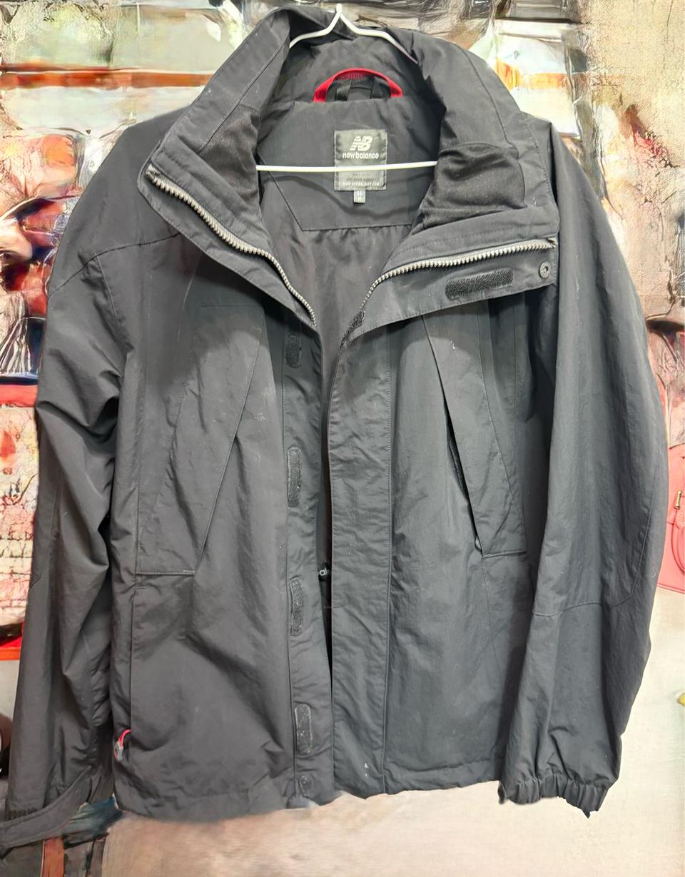 뉴발란스 바람막이 자켓