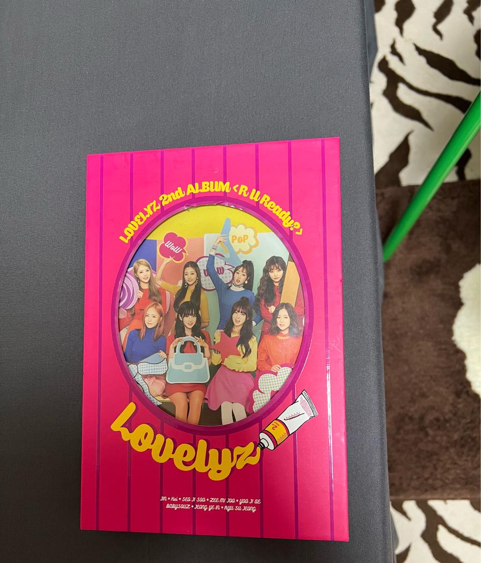 러블리즈 2집 앨범