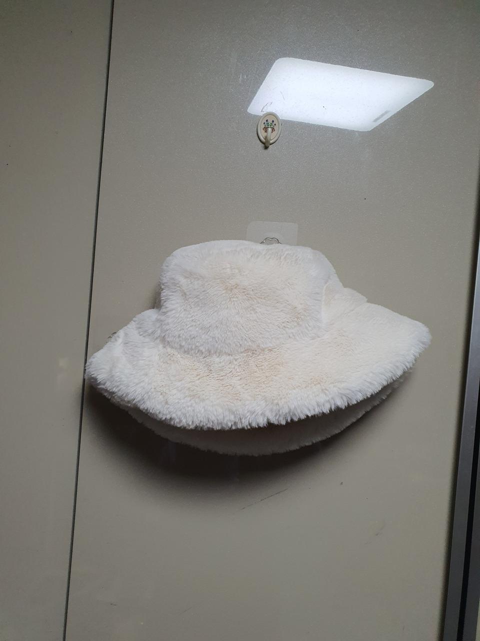 H&M 플러피 버킷햇 (L/58)