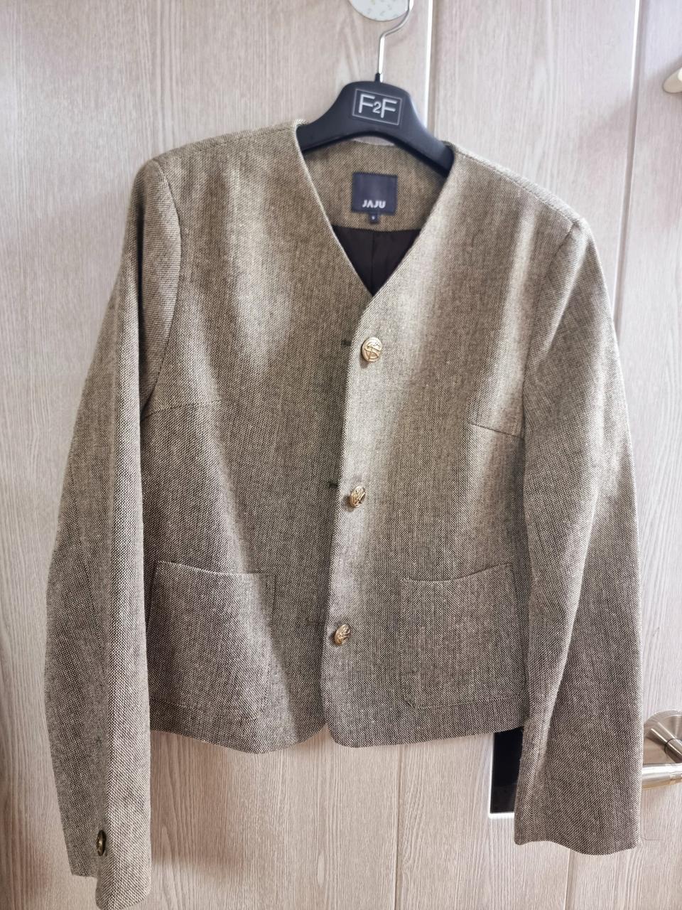 자주 브랜드* 브이넥 버튼자켓 S