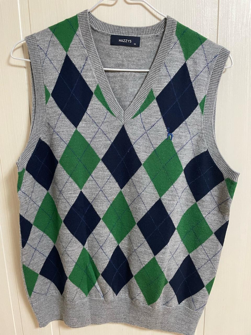 헤지스 니트조끼 베스트 95 거의 새상품