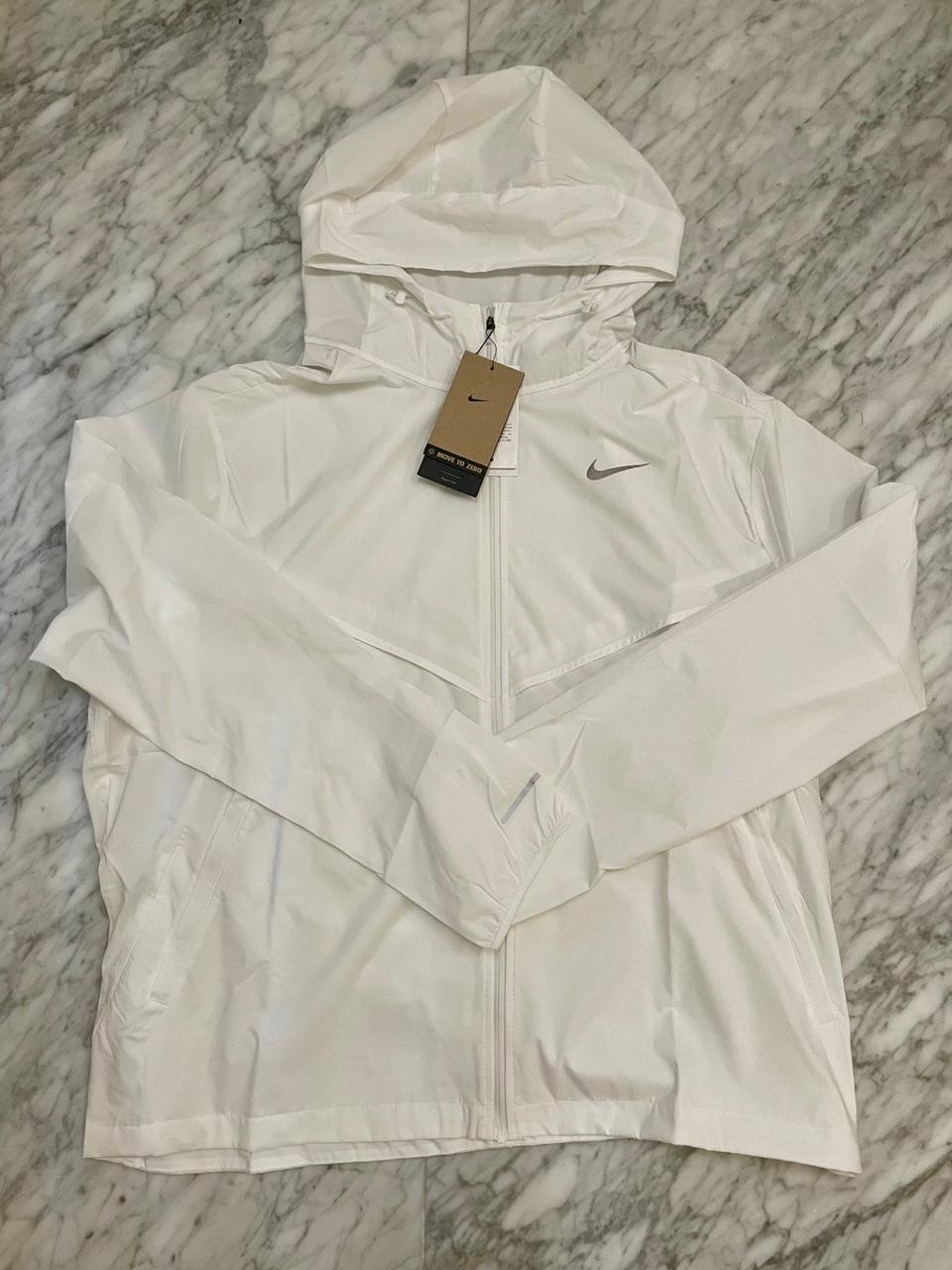 나이키 바람막이 XXL 새제품
