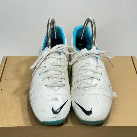 [255]나이키 축구화 CTR360 트레콰티스타3 HG