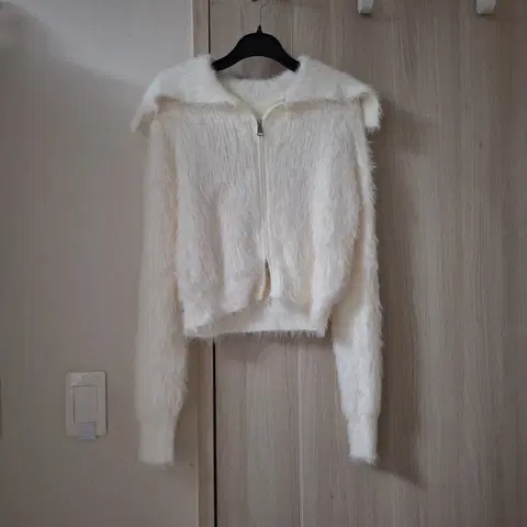 (새상품)핫핑 빅카라 투웨이 앙고라 크롭 니트집업[44~77]