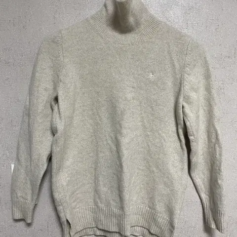 헤지스 모100 니트 폴라티 오트밀 하이넥 올드머니룩 드뮤어룩 간절기코디